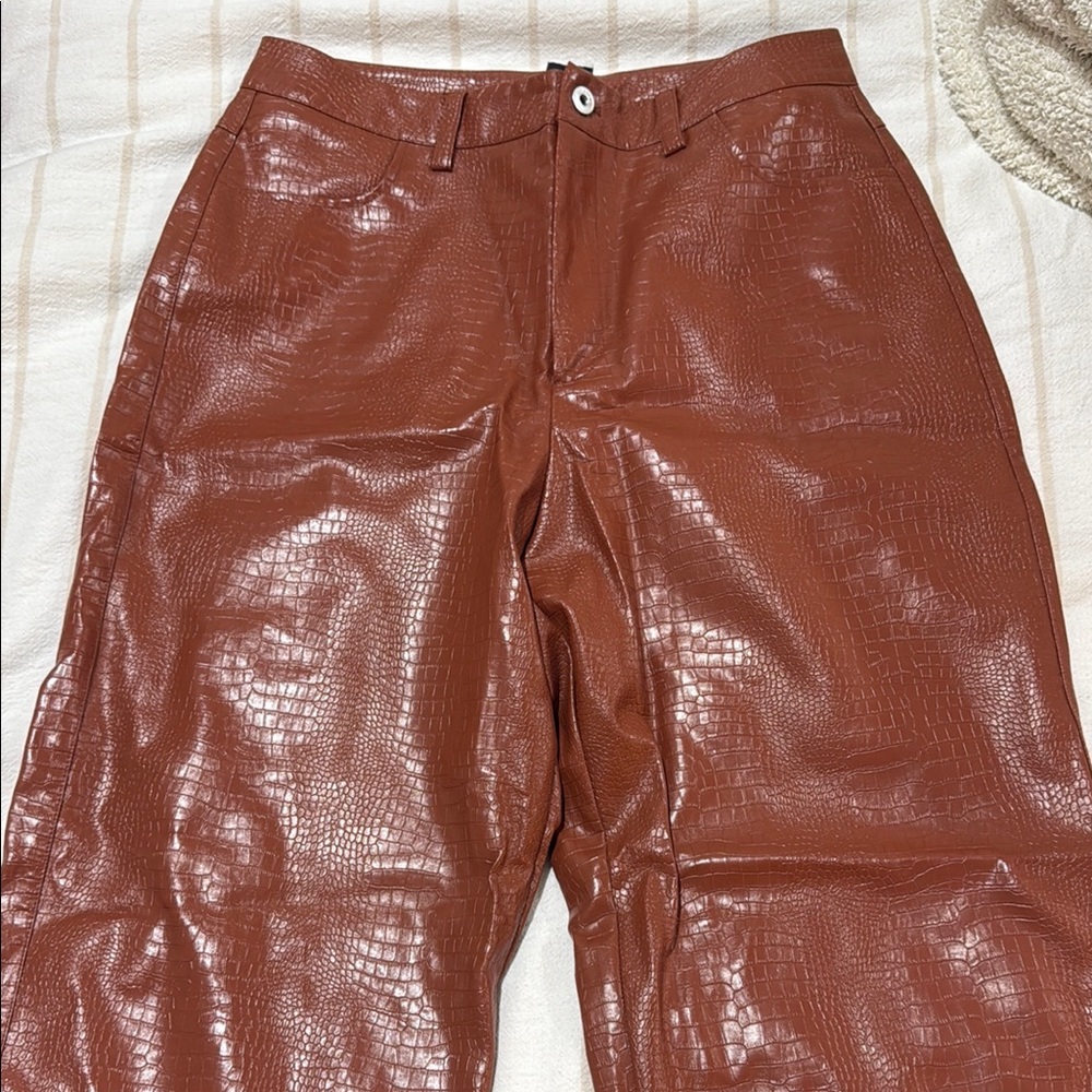 Women’s Brown Crocodile-Embossed Pants